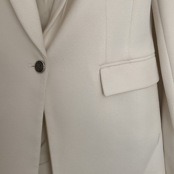 WHBM Size 4 Tailored One-Button Blazet - Picture 3 of 6